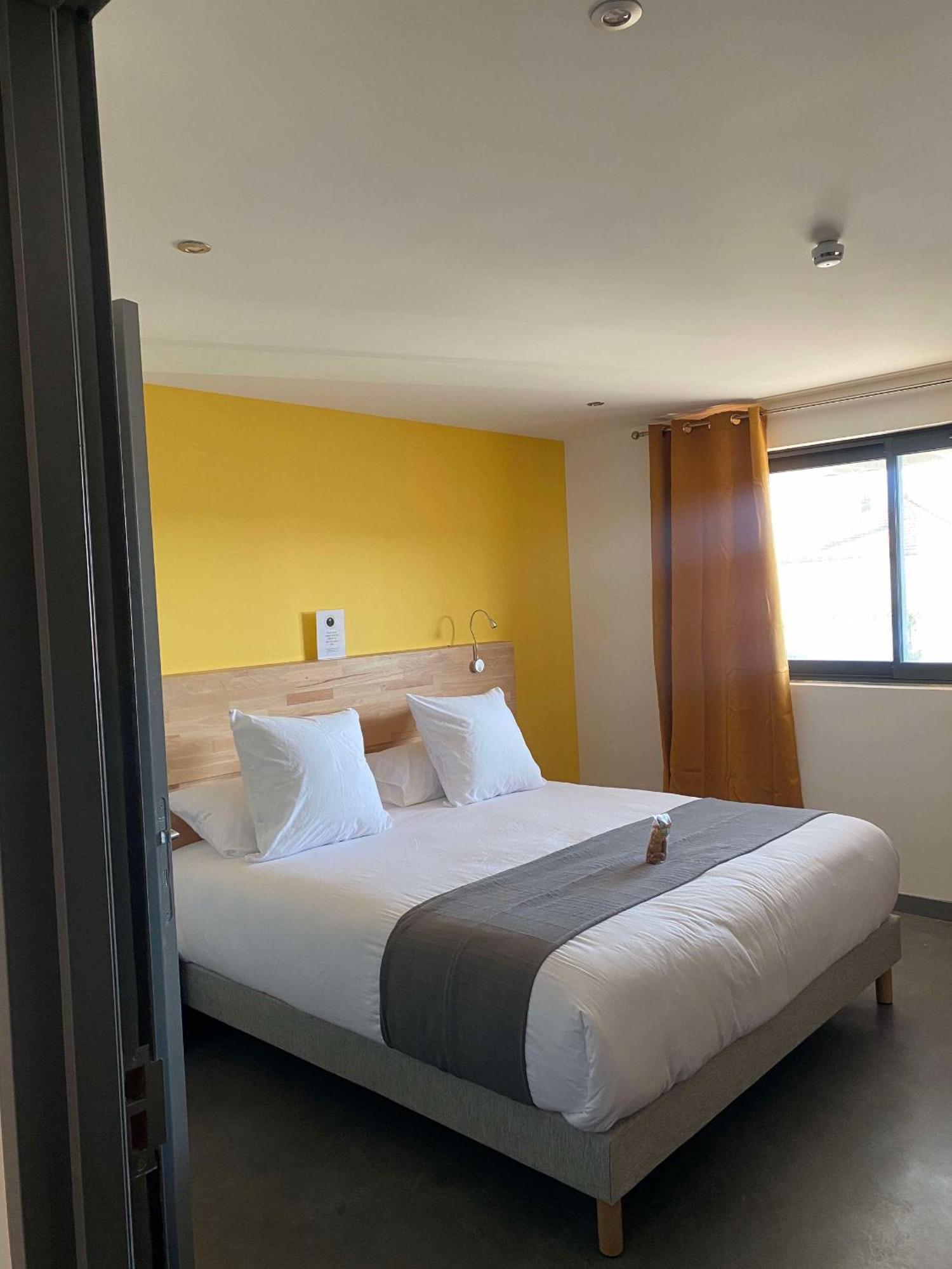 H85 Hotel Chatte Buitenkant foto